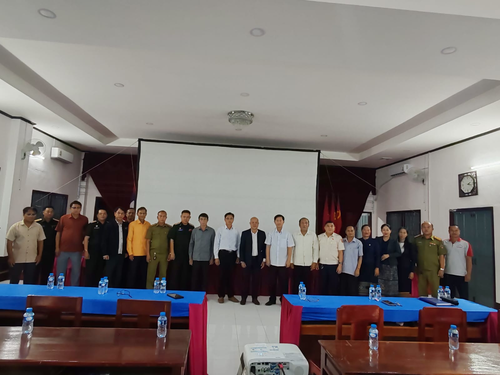 ການເຄື່ອນໄຫວສາຍຮູບເງົາ 3 ວັນປະຫວັດສາດຢູ່ທີ່ເມືອງປາກອູ ແຂວງຫລວງພະບາງ